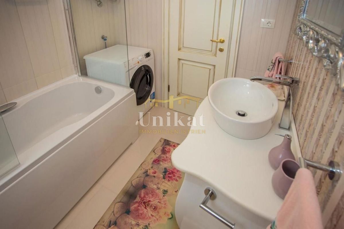 Bella casa al piano terra su un ampio terreno + possibilità di costruire un altro edificio